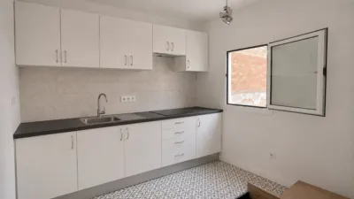 Apartment in Les Bòbiles-Avinguda Diagonal-Les Colomeres photo 2