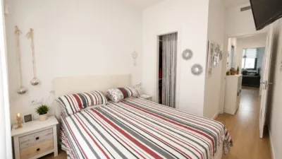 Apartment in Cornellà de Llobregat photo 9