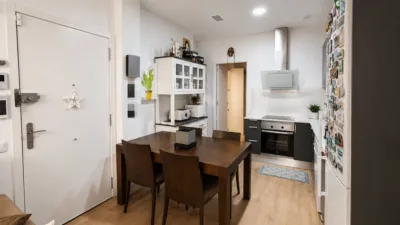 Apartment in Cornellà de Llobregat photo 2