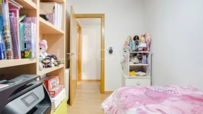 Piso en venta en Carrer de l'Hortal, cerca de Carrer del Santuari, El Carmel (Distrito Horta-Guinardó. Barcelona Capital) de 225.000 €