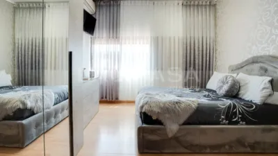 Semi-detached house in Barcelona photo 14
