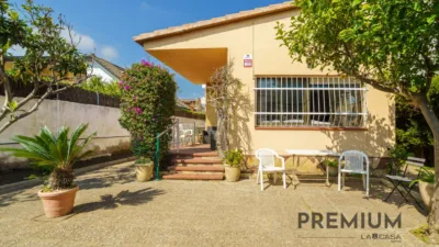 House in Castelldefels photo 2