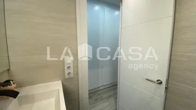 Duplex in Santa Coloma de Gramenet photo 12
