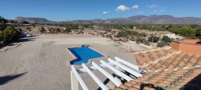 Chalet in Los Secanos Area photo 8