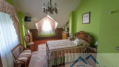 Chalet in Urbanización La Sorrozuela photo 9