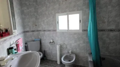 House in the Centre photo 6