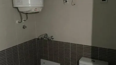 Oficina en alquiler en Carretera de Granada, La Viña-San José (Lorca) de 350 €<span>/mes</span>