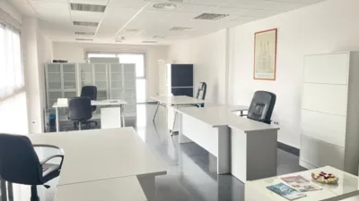 Oficina en alquiler en Carretera de Granada, La Viña-San José (Lorca) de 350 €<span>/mes</span>