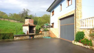 Casa rústica en venta en Sograndio - Més