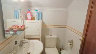 House in Centre photo 9