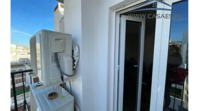 Piso en alquiler en Centro – další