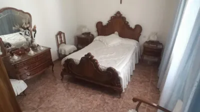 Casa en Plaza Primero de Mayo photo 21