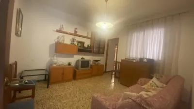 House in the Centre photo 3
