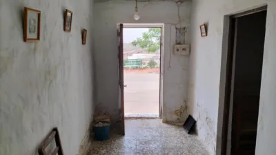 House in A 15 Minutes from H Overa photo 2