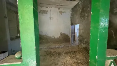 House in the Centre photo 3