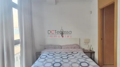 Piso en venta en Cementiri Vell, Cementiri Vell (Distrito Vallparadís-Escoles. Terrassa) de 118.000 €