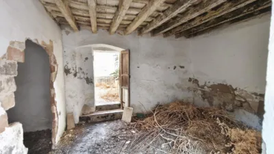 House in Centre photo 23