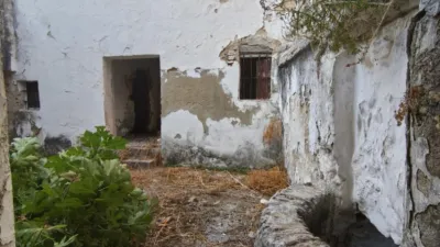 House in Centre photo 2