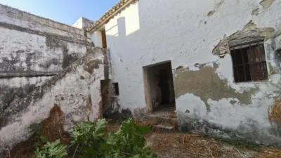 House in Centre photo 4