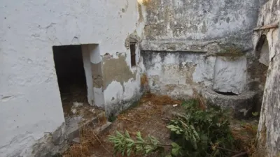 House in Centre photo 9
