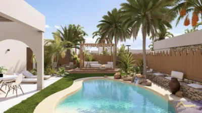 Rustic villa on Avenida del Mundo photo 2