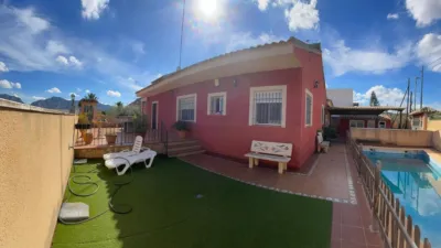 Chalet on Calle del Chopo, No. s/n photo 6