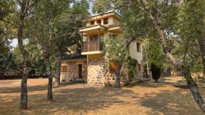 Chalet in Pelayos del Arroyo photo 4