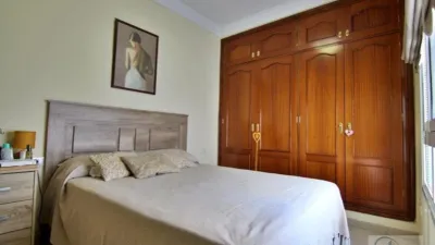 Flat on Calle Febles Campos photo 17