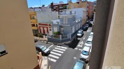 Flat on Calle Febles Campos photo 24