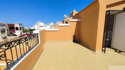 Chalet en venta en Dream Hills, La Florida-La Chismosa-Los Altos (Distrito Orihuela Costa. Orihuela) de 215.000 €