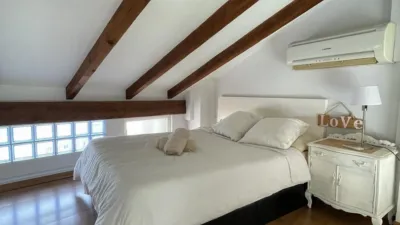 Penthouse on Carrer de Donoso Cortés photo 21