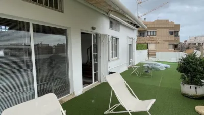 Penthouse on Carrer de Donoso Cortés photo 2