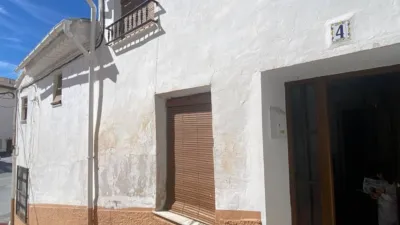 House in the Centre photo 6