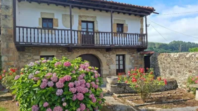 House on Camino de Gargollo Street photo 2