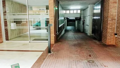 Piso en alquiler en Calle de Fuertes Acevedo, cerca de Calle del Catedrático Rodrigo Uría, Buenavista-El Cristo (Oviedo) de 900 €<span>/mes</span>