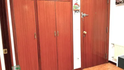 Piso en alquiler en Calle de Fuertes Acevedo, cerca de Calle del Catedrático Rodrigo Uría, Buenavista-El Cristo (Oviedo) de 900 €<span>/mes</span>