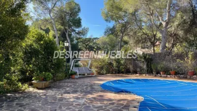 Chalet on Carrer de la Carrasca photo 5