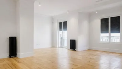 Piso en alquiler en Calle de Maudes, 8, cerca de Calle de Santa Engracia, Río Rosas (Distrito Chamberí. Madrid Capital) de 4.000 €<span>/mes</span>