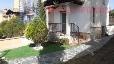 House on Calle D, 33 photo 2