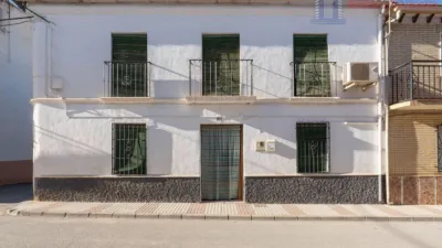 House in the Centre photo 2