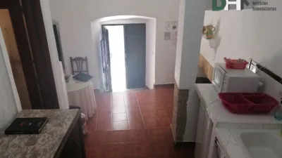 House in Centre photo 54