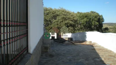 House on El Berrial Street photo 15