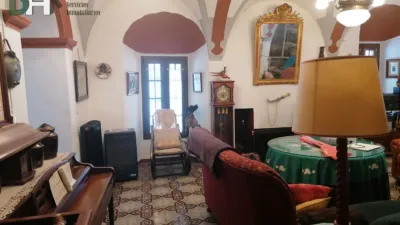 House in Centre photo 8