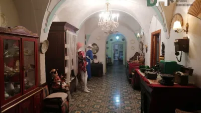 House in Centre photo 23