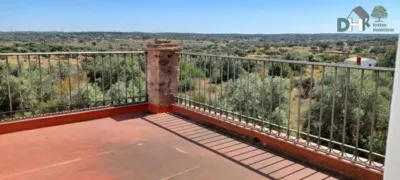 Property for sale in Cáceres photo 3