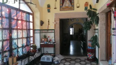 House in Centre photo 29