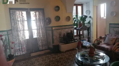 House in Centre photo 16