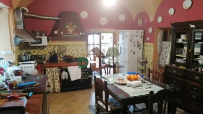 House in Centre photo 28