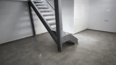Duplex in Centre photo 14