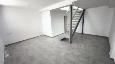 Duplex in Centre photo 9